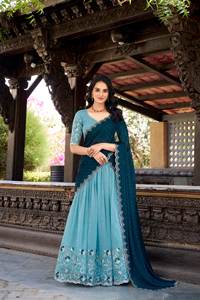 El Bordado de hilo y lentejuelas más vendido con blusa Hotfix Lehenga para niñas, colección de ropa de FIESTA DE LA India - Product Image 5