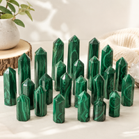 Tour de cristal de malachite de 6 cm, pointe de pierre verte polie, obélisque de guérison pour la décoration intérieure, la méditation et les cadeaux
