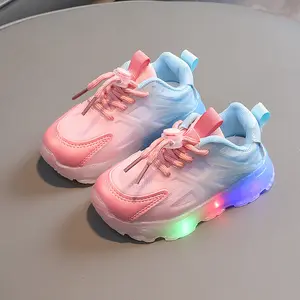 Çocuklar için Sneakers kız erkek örgü Led ışıklı çorap spor Run Light Up çocuk ayakkabı