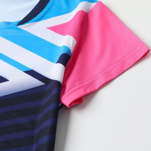 Vente en gros Uniforme de tennis de table pour hommes Design personnalisable Caractéristique respirante Prix bas - Product Image 4