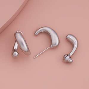 Modernos Pendientes Religiosos Geométricos 186298 Tipo Huggie y Aro Hechos de Aleación de Zinc y Acero Inoxidable con Perla como Piedra Principal para Fiestas - Product Image 4
