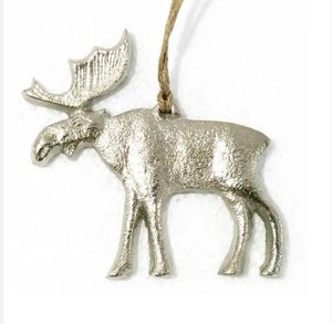 Suspension religieuse vintage en forme de croix en aluminium coulé brut en nickel fini décoratif suspendu de Noël - Product Image 5
