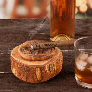 Tradebyd Cendrier en bois sculpté fait à la main Plateau à fumer durable Porte-cendres en bois écologique pour les cadeaux et la décoration - Product Image 2
