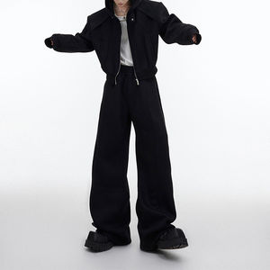 Conjunto de Chándal para Hombre de Alta Calidad, Estilo Vintage de Invierno, Chaqueta Corta con Cremallera, Pantalones Anchos de Cintura Alta, Color Negro y Gris - Product Image 1