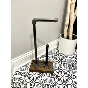 Support de papier toilette de qualité supérieure, sa structure stable et rigide assure un fonctionnement fluide des rouleaux de papier toilette sans accrocs ni glissements. - Product Image 5