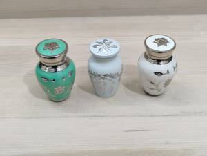 Mini petite urne souvenir de 3 "pour cendres humaines Urne de crémation pour urne commémorative miniature gravée - Product Image 5