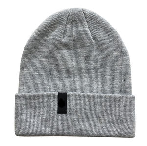 Bonnet d'hiver unisexe en tricot orange entièrement personnalisable Glory, avec revers, vente en gros de bonnets vierges pour broderie - Product Image 4