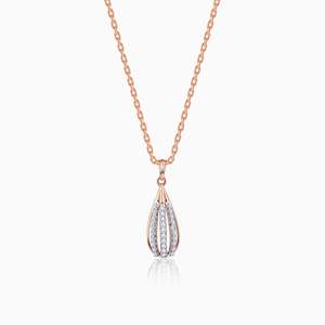 Colliers élégants en or rose avec pendentif en diamant à moustaches - Product Image 3