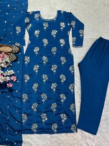 ชุดสัลวาร์ คามีซ ดีไซน์ใหม่ เสื้อตัวยาว กางเกง ผ้าคลุมไหล่ แบบหรูหรา ผ้าชีฟองเนื้อหนา ปักลายหนัก 5 มม. แบบกลับด้านได้ สำหรับงานปาร์ตี้ - Product Image 3