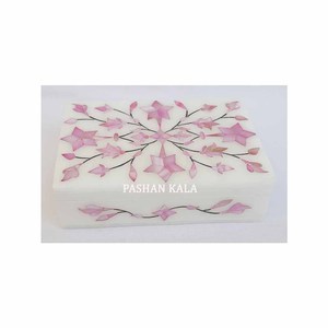 กล่องเก็บเครื่องประดับงานฝีมือล่าสุด ทำจากหินอ่อนสีขาว ประดับด้วยลายดอกไม้ฝังมุกสีชมพู สำหรับตกแต่งบ้าน - Product Image 1
