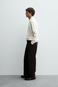 Polo décontracté en tissu de haute qualité, confortable et durable, parfait pour un usage quotidien, le bureau ou la promotion de la marque - Product Image 3