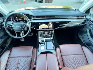 Increíble Audi S8 4.0T Turbo Automático Quattro Azul 2023 Usado con Techo Solar, Paquete Ejecutivo, Arranque Remoto, Asientos de Cuero y Llantas de Aleación - Product Image 5