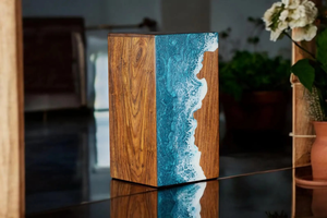 Urne artisanale en palissandre Ocean Wave Urne funéraire commémorative en résine artistique pour cendres - Product Image 4
