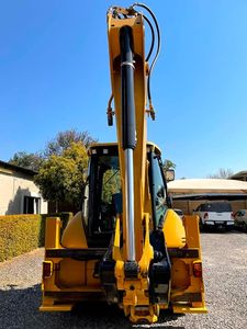 รถตักแบคโฮ CAT 428F รุ่นปี 2016 รับน้ำหนักได้ 9 ตัน พร้อมเครื่องยนต์และเกียร์ ขาย - Product Image 4