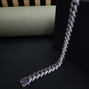 Brazalete de Moda para Mujer con Diamantes Cultivados en Laboratorio, Oro Sólido de 14 Quilates, Certificado IGI, Corte Brillante de 3 Quilates, Diseño Exclusivo Chapado en Plata - Product Image 2