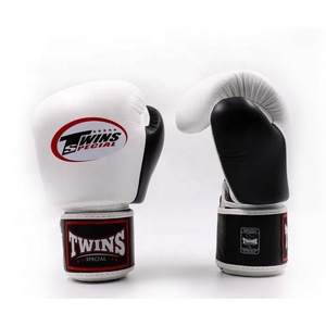 Guantes de Sparring Profesionales Twins de Primera Calidad para Muay Thai, Fabricación con Color Personalizado, Guantes de Entrenamiento de Cuero Vacuno Genuino para Adultos - Product Image 2