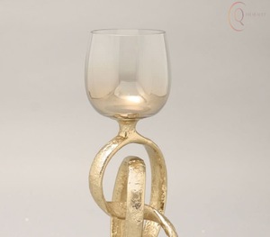 Porte-bougie élégant pour la décoration de table, idéal pour les hôtels, les restaurants et les acheteurs en gros - Product Image 4