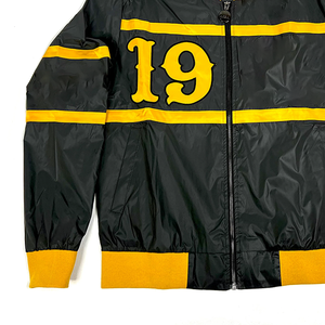 เสื้อแจ็คเก็ตบอมเบอร์แบบสะท้อนแสง 3M สีดำ แบบกลับด้านได้ สำหรับกลุ่มพี่น้องนักศึกษากรีก  แบบ unisex  ซิปด้านหน้า กันน้ำ สไตล์สตรีทแวร์ - Product Image 4