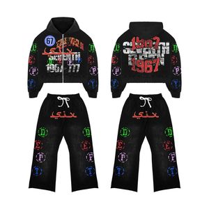 Conjunto Deportivo con Capucha Unisex Premium para Invierno, Talla Grande, Material Transpirable, Pantalones con Pedrería Personalizados, Estilo de Diseñador - Product Image 3
