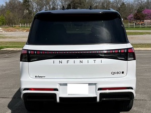 Magnifique INFINITI QX-80 Autograph 4x4, transmission automatique, V6 cylindres - Product Image 6