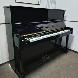 Yamahas แผ่นไม้เก็บเสียง U1A แบบเรียบทำจากไม้จริงดีไซน์คลาสสิก - Product Image 1