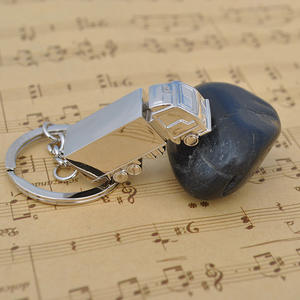 Llavero Promocional con Logotipo Personalizado, Modelo de Camión, Mini Coche 3D, Llavero de Aleación de Zinc Metálico con Forma de Coche, Llavero de Camión - Product Image 2