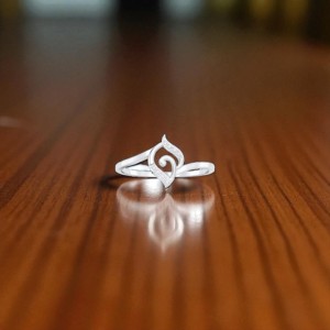 0.03กะรัต E-F/VVS-VS เพชรมออิสซาไนต์ทรงกลมดีไซน์แอบสแตรกต์รูปดอกไม้และเพชรสีเงินชุดแหวนสำหรับผู้หญิง - Product Image 5