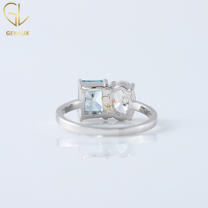 Nuevo último diseño Toi Et Moi Ring, 2CT White Oval & 2CT Blue Radiant Cut Labgrown Diamond Anillo de compromiso para mujer - Product Image 4