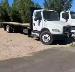 Wholesale Used 2014 2015 2016 <b>Freightliners</b> M2 106 Flatbed Trailers <b>Truck</b> Export Ready - Product Image 4