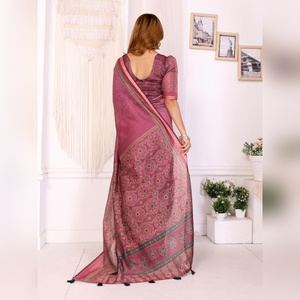Sari Indio Rosa Palo de Rosa para Mujer, Festivo, para Bodas, con Borde de Motivos Étnicos, Listo para Usar, con Blusa - Product Image 2