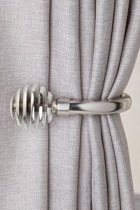 Nouvelle attache en métal de qualité durable et résistante avec un design personnalisé pour la maison hôtel restaurant au prix de gros - Product Image 4