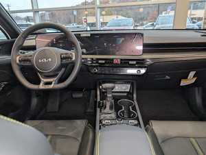 Kia K5 G-T FWD 2026, moteur turbo 2,5 L de 290 ch, boîte de vitesses DCT à 8 rapports, accélération de 0 à 60 mph en environ 5,4 s - Product Image 6