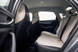 รถยนต์ไฟฟ้า BYD รุ่น Four-wheel-destroyer 05 ซีดานหรูหรา มอเตอร์คู่ -1.5 ลิตร แบตเตอรี่ลิเธียม หลังคาพาโนรามา |   ส่งออกเท่านั้น - Product Image 6