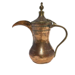 Juegos de té más vendidos hechos a mano de acero inoxidable blanco y dorado árabe Dallah utensilios de cocina té y café DE LA India - Product Image 3
