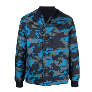 Benutzer definierte Herren wasserfeste Tarnung Herren 100% Polyester Daunen trend ige Performance Herren wind dichte Bomber jacke mit Kapuze