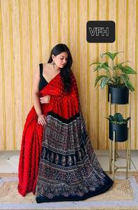 ส่าหรีขนเทียมเนื้อนุ่มนุ่มนุ่มใส่ปาร์ตี้หลากสี & ฤดูหนาว - Product Image 4