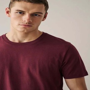 Mejor nuevo estilo de moda para hombres Camiseta Half Teal Green Boxy-Fit camiseta en algodón - Product Image 1