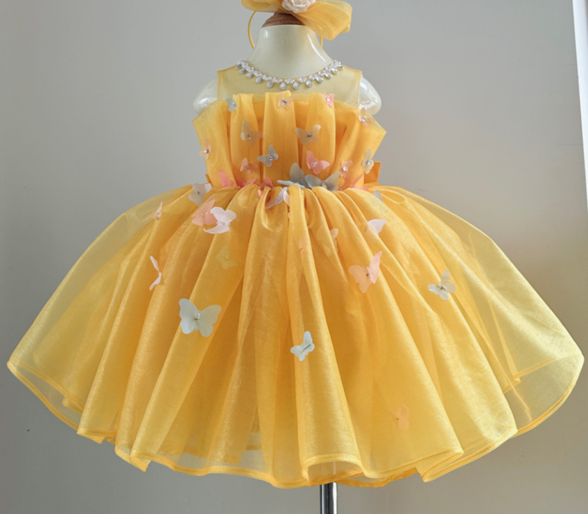 สีเหลือง