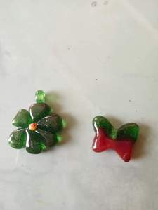 Cuentas de vidrio en forma de cereza hechas a medida, adecuadas para usar como colgantes, ideales para diseñadores de joyas para reventa - Product Image 5