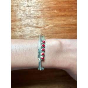 สร้อยข้อมือแฟชั่นเงินสเตอร์ลิงรูปหอยมุกหนามของแอรอน เดวิส - Product Image 5