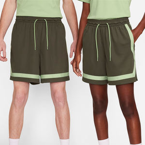 Short unisexe vert olive avec bordure vert clair Logo personnalisé Taille élastique Cordon d'été décontracté ActivewearDDP expédition - Product Image 1
