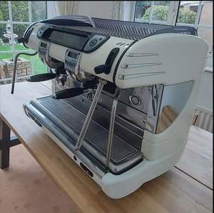 เครื่องชงกาแฟกึ่งอัตโนมัติสำหรับการค้าถ้วยทรงสูง S40 - Product Image 1