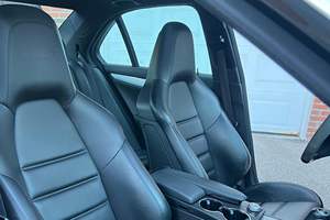 Mercedes-Benz C63 AMG berline 2009 d'occasion, moteur V8 6,2 litres, pack performance P30 AMG, non modifiée - Product Image 5