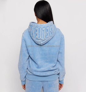 Conjunto Deportivo de Invierno de Felpa Suave con Sudadera con Capucha Gruesa y Pantalones, Ropa Deportiva de Invierno - Product Image 1