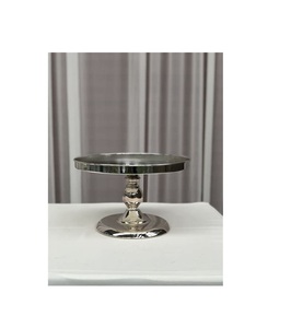 Soporte de pastel de madera de diseño de lujo con acabado marrón de eventos para panaderos y pasteleros de alta gama - Product Image 1