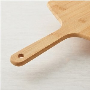 Pala para pizza de madera de pino con mango de madera sostenible, apta para lavavajillas, herramienta para pizza - Product Image 3