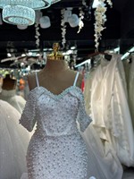 Robe de mariée / Robe de mariée indienne en sari, jacquard en cachemire, fabriquée à la machine, antidérapante, avec broderie lourde, longue.