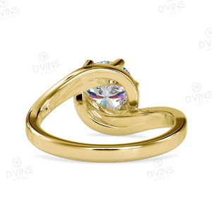 Anillo de Bodas de compromiso de diamante cultivado en laboratorio con cuatro piedras laterales de garra VVS Clarity 14K Gold para anillo Unisex de lujo certificado GIA - Product Image 4