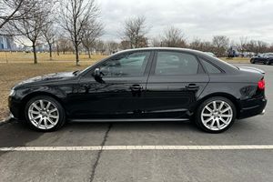 รถซีดานมือสองรุ่น lhd/rhd 2011 Audi A4 2.0T - Product Image 3