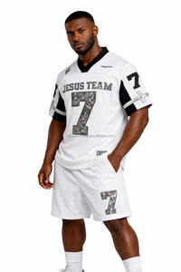 เสื้อฟุตบอลมืออาชีพ พิมพ์ลายแบบซับลิเมชั่นเต็มตัว ชุดทีมสโมสรแบบกำหนดเอง ทนทาน น้ำหนักเบา กางเกงขาสั้นพิมพ์ลาย ชุดกีฬาสำหรับทุกเพศ ผลิตตามแบบ OEM - Product Image 6